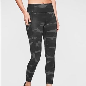Athleta 7/8 Contender Tight